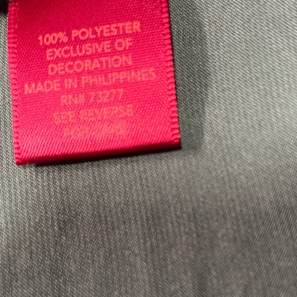 Jennifer Lopez Blouse - Picture 10 of 11